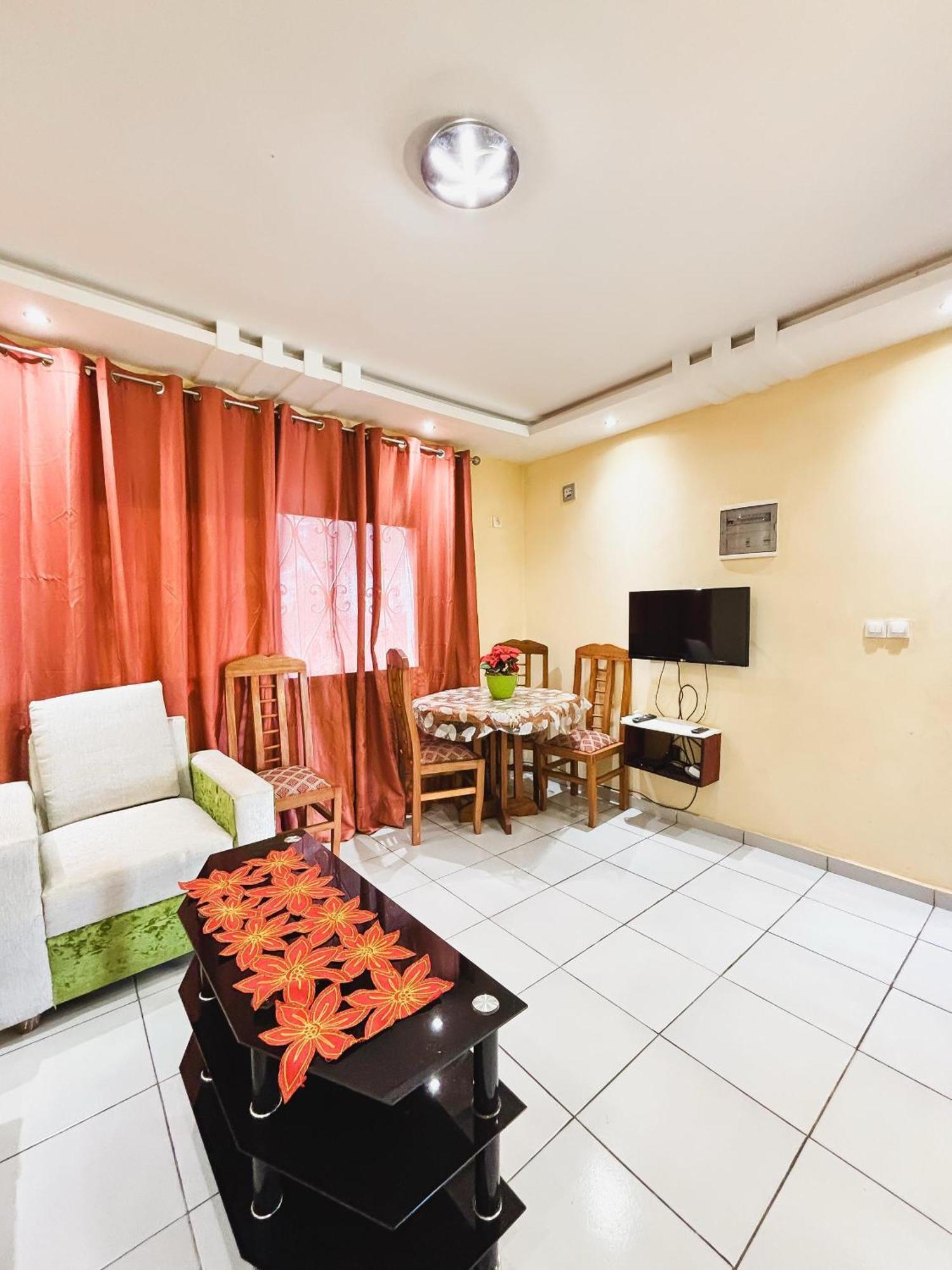 Residence Des 7 Collines ยาอุนเด ภายนอก รูปภาพ
