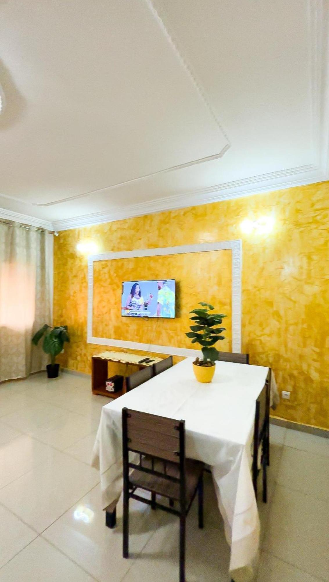 Residence Des 7 Collines ยาอุนเด ภายนอก รูปภาพ
